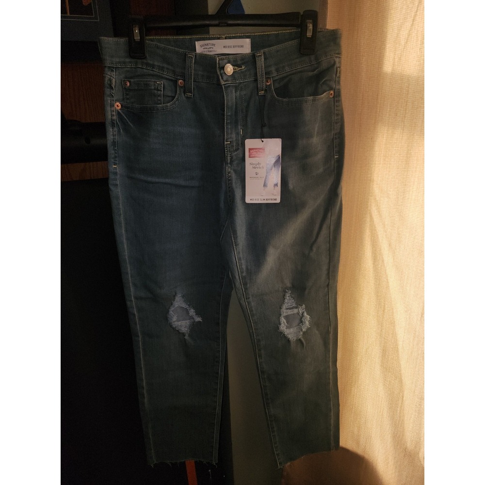 NWT Women's Levi's Simple Stretch Mid Rise Boyfriend Fit Size Jeans Distressed